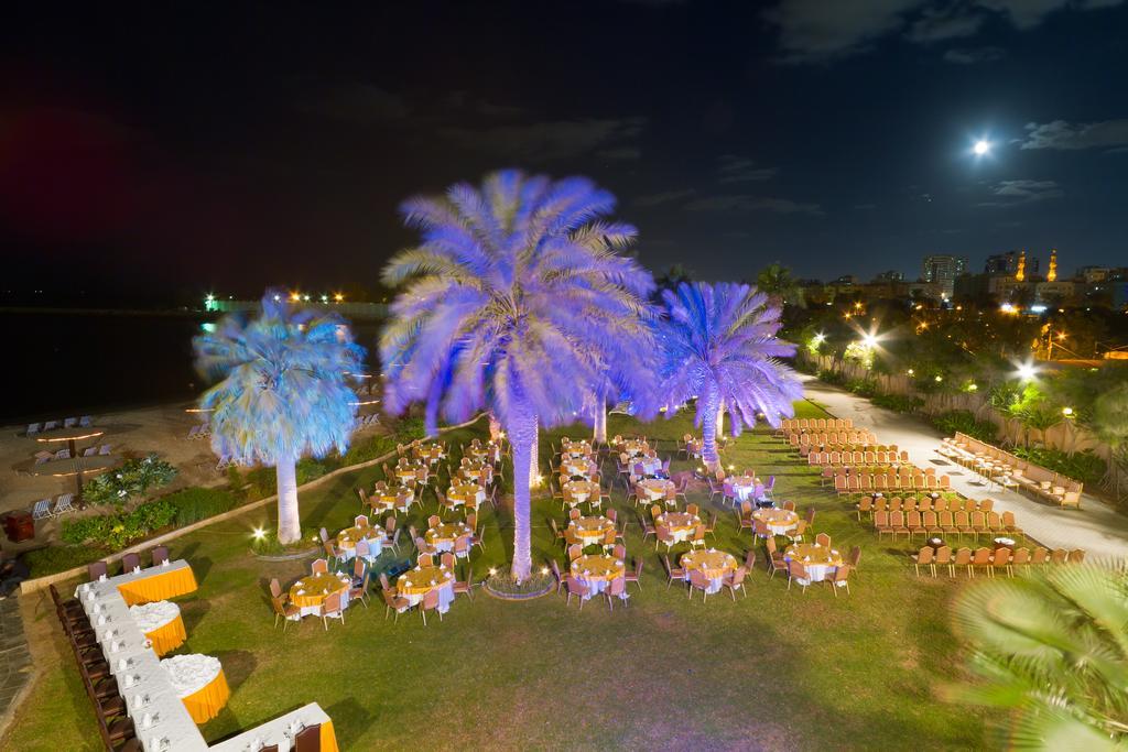 Radisson Blu Resort, Sharjah Exterior photo The Blue Palms at the Royal Thai Navy Convention Center