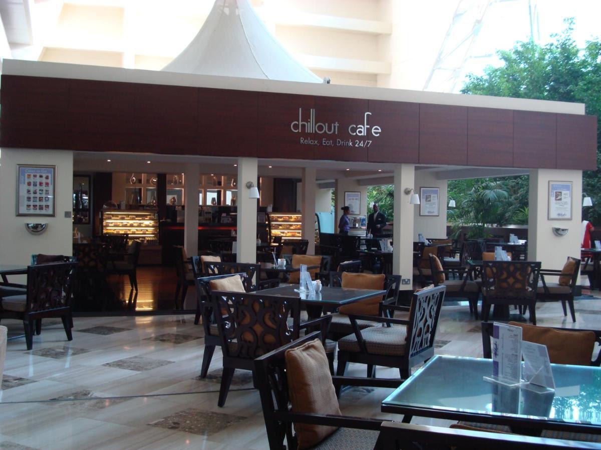 Radisson Blu Resort, Sharjah Exterior photo Interior of the café