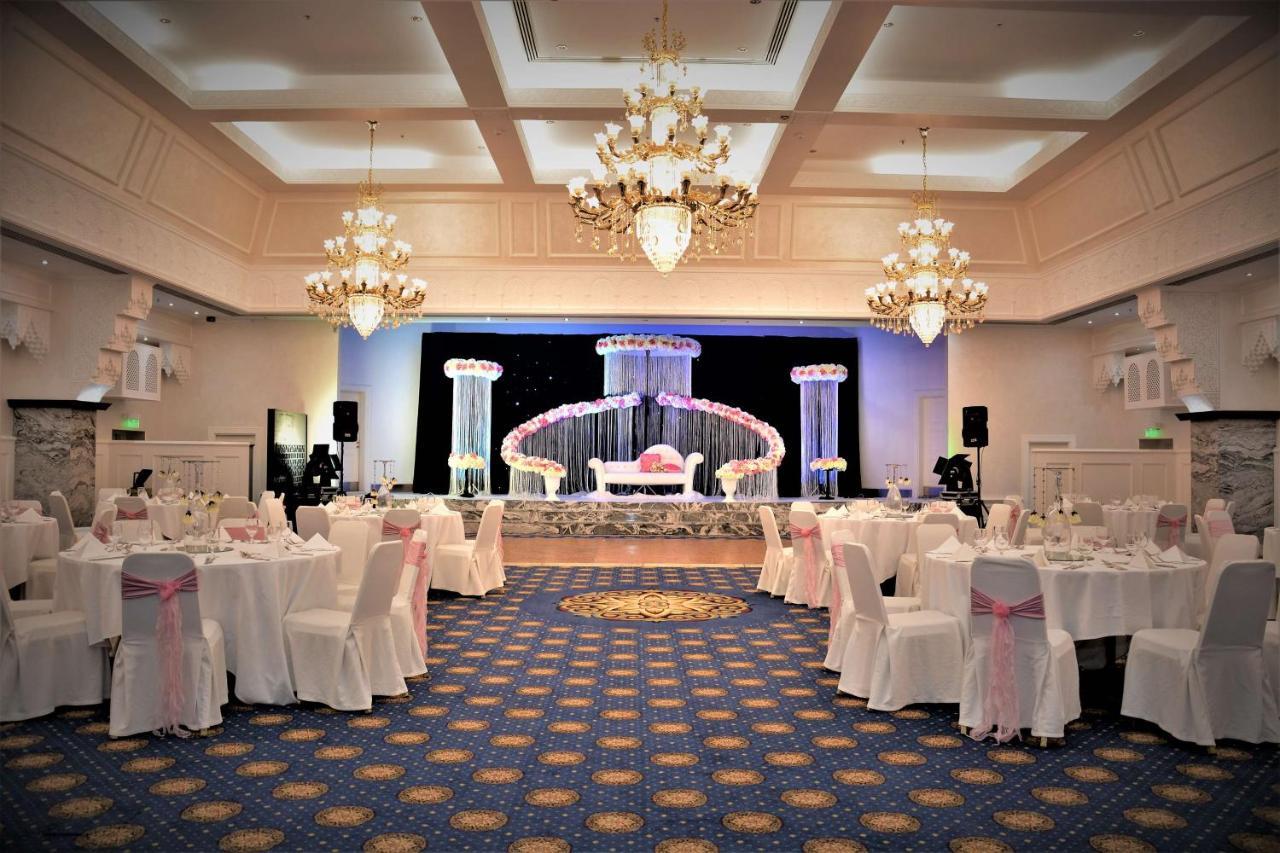 Radisson Blu Resort, Sharjah Exterior photo The ballroom